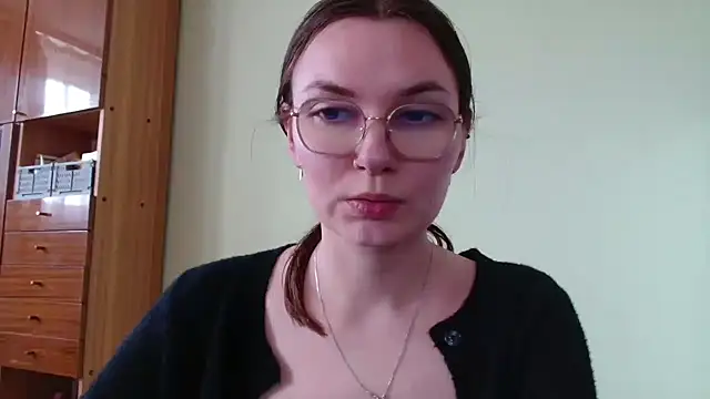 LooveELLYx Webcamshow