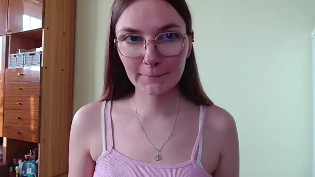 Pokazy przed kamerką – LooveELLYx