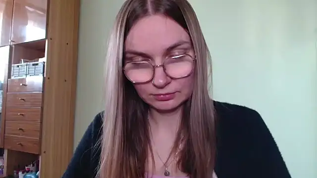 LooveELLYx's Webcam Show