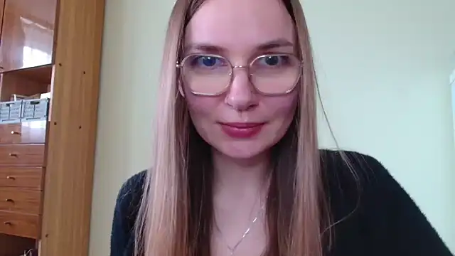 הופעת וובקאם של LooveELLYx