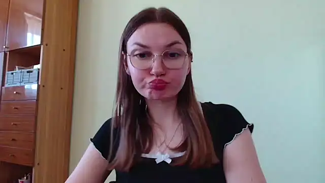 LooveELLYx's Webcam Show