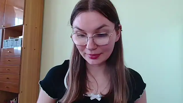 LooveELLYx: вебкам-шоу