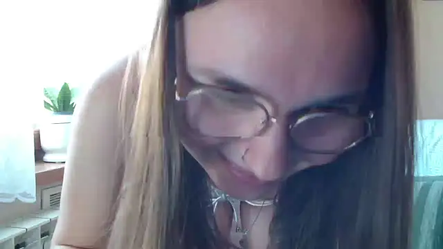 LooveELLYx Live XXX-Chat