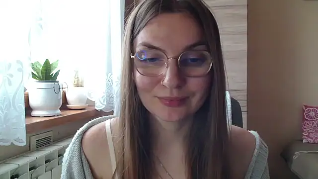 Show modela LooveELLYx na web-kameri