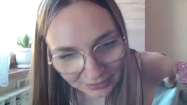 הופעת וובקאם של LooveELLYx