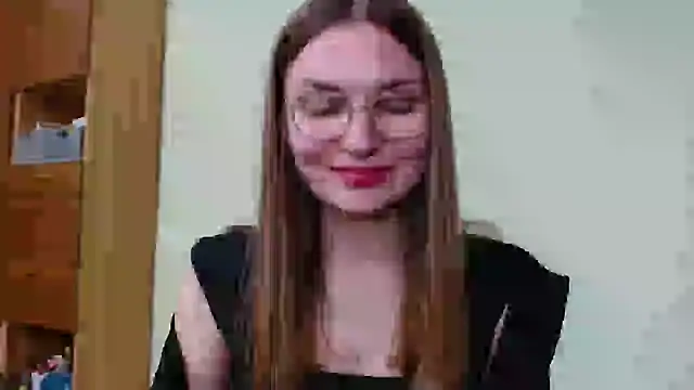 LooveELLYx Show in webcam