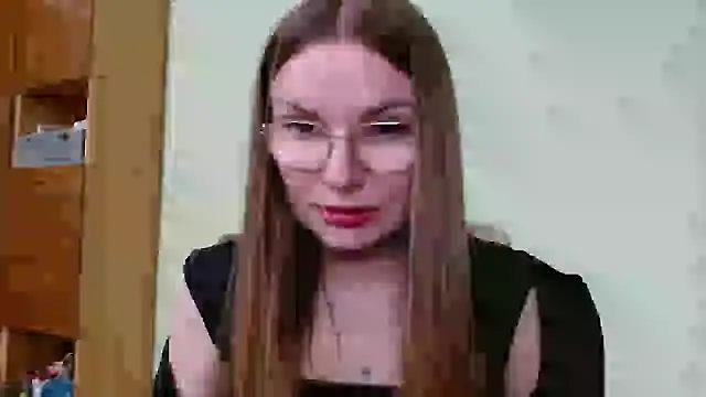 LooveELLYx Show in webcam