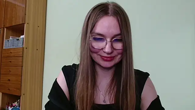 LooveELLYx Webcamshow