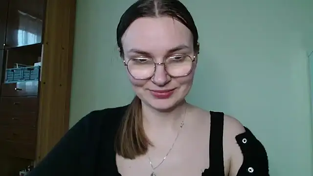 LooveELLYx Show in webcam