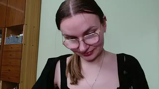 LooveELLYx's Webcam Show