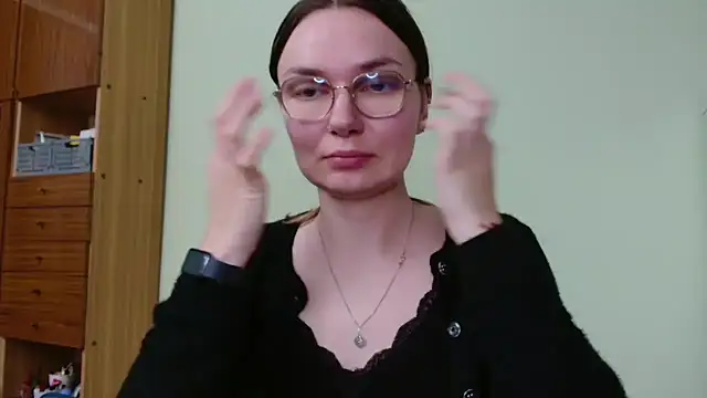 Pertunjukan Kamera Web LooveELLYx