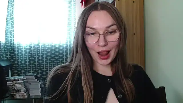LooveELLYx Show in webcam