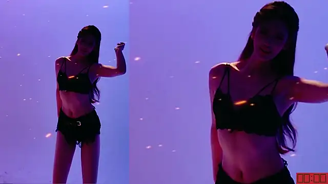TNT-Sister: διαδικτυακό σόου στην κάμερα