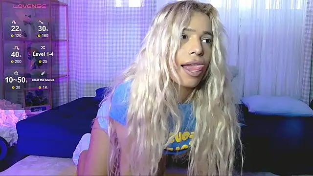 SarahRaynex's Live XXX Chat