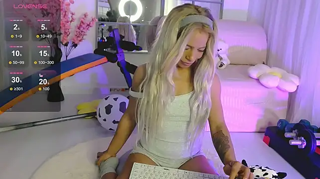 SarahRaynex's Live XXX Chat