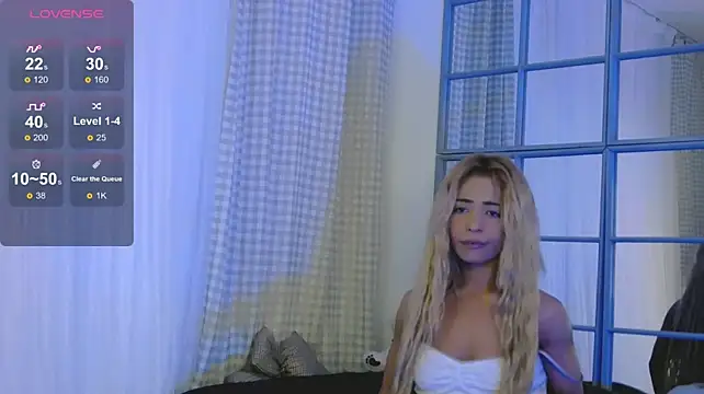 SarahRaynex's Live XXX Chat