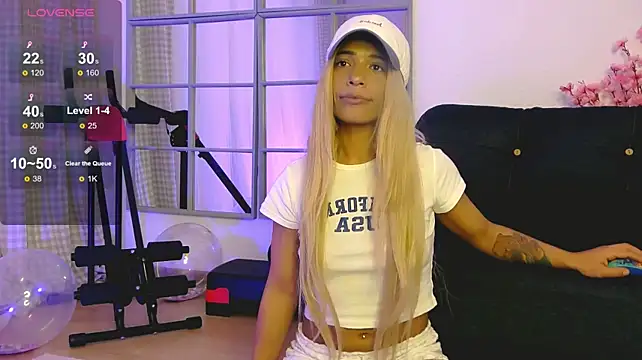 SarahRaynex's Live XXX Chat