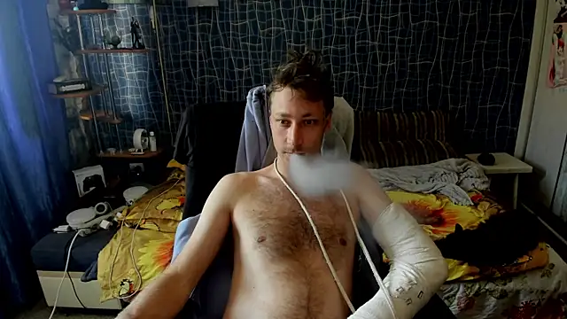 Show modela CuteBoy228 na web-kameri