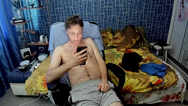 Show modela CuteBoy228 na web-kameri