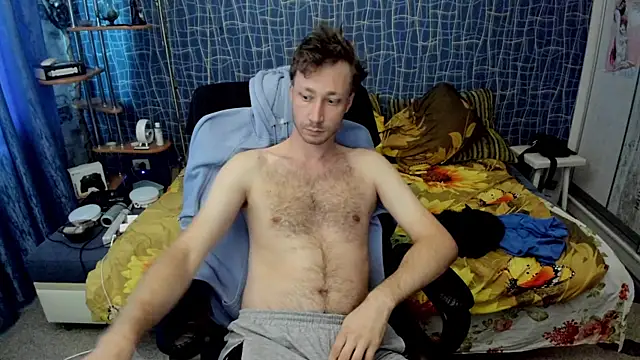 Show modela CuteBoy228 na web-kameri