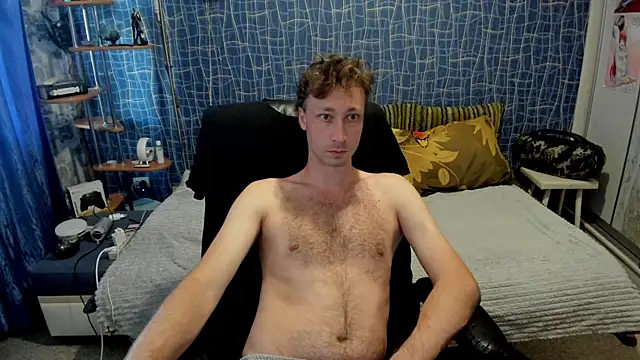 Show modela CuteBoy228 na web-kameri
