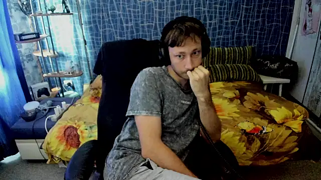 Веб кам-шоу CuteBoy228