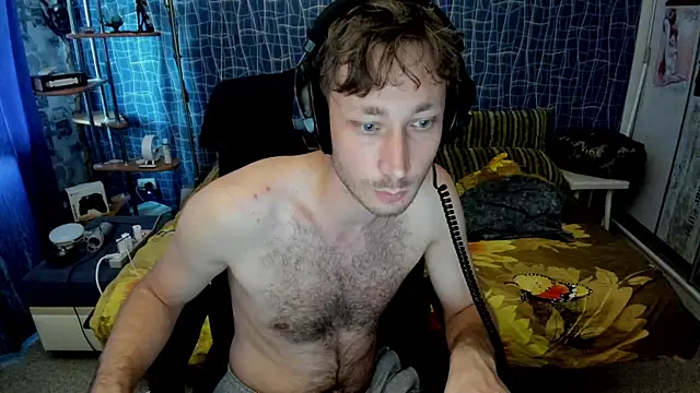 Show modela CuteBoy228 na web-kameri