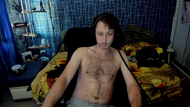 Show modela CuteBoy228 na web-kameri