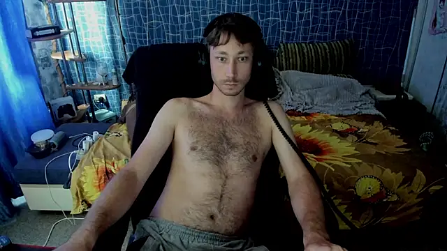 Show modela CuteBoy228 na web-kameri