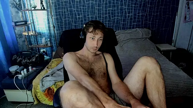 CuteBoy228's Webcam Show