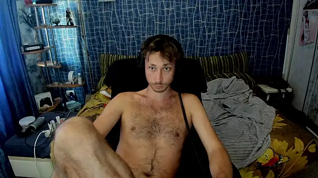 Show modela CuteBoy228 na web-kameri