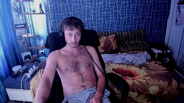 CuteBoy228 Show Webcam