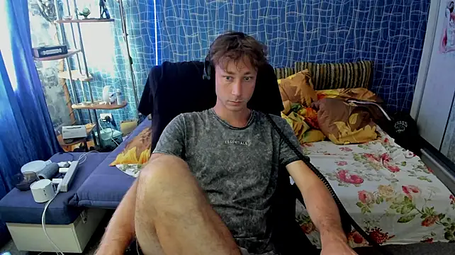 הופעת וובקאם של CuteBoy228