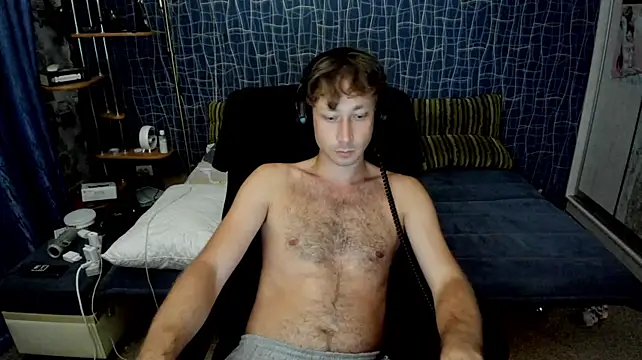 CuteBoy228 webcam show