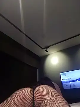 straightozgoesdwn 在線直播表演
