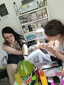 CleverPitzimitzi Webcam show