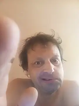 AttiredStarets Webcamshow