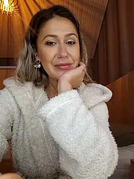CelynaRoss Webcam Show