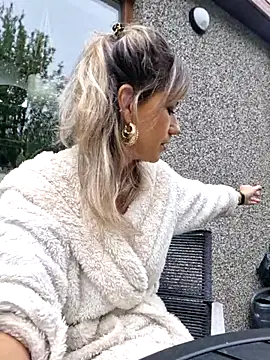 CelynaRoss' Webcam Show
