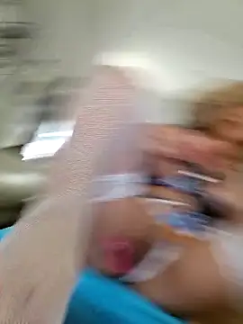 CelynaRoss Show Webcam