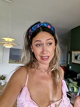 CelynaRoss Webcam-Show