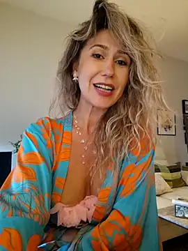 CelynaRoss' Webcam Show