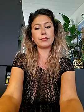 CelynaRoss Adlı Modelin Web Kamerası Şovu