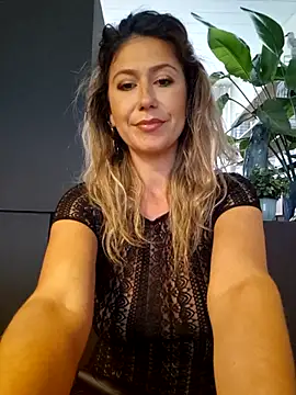 CelynaRoss – webcam-show