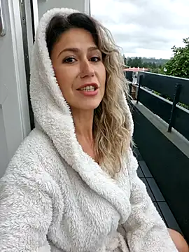 CelynaRossn Webbikameraesitys