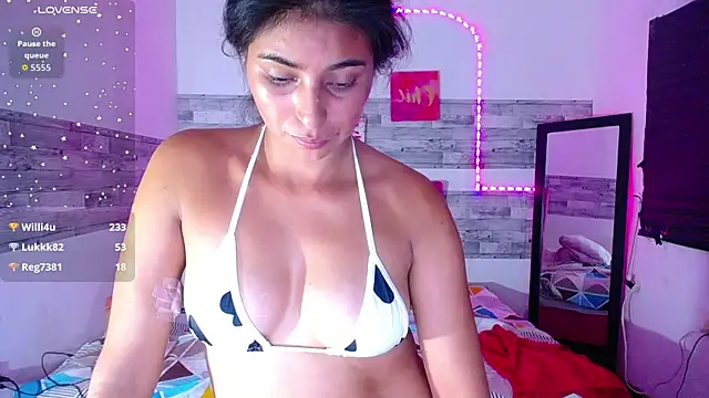Pleassing_neighbour live XXX chat