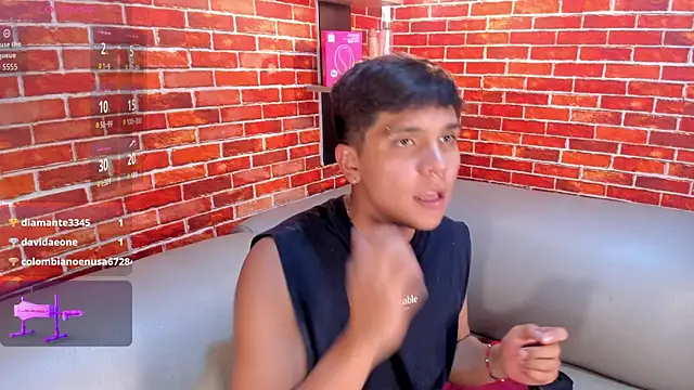 عرض كام Thiago_Kozak