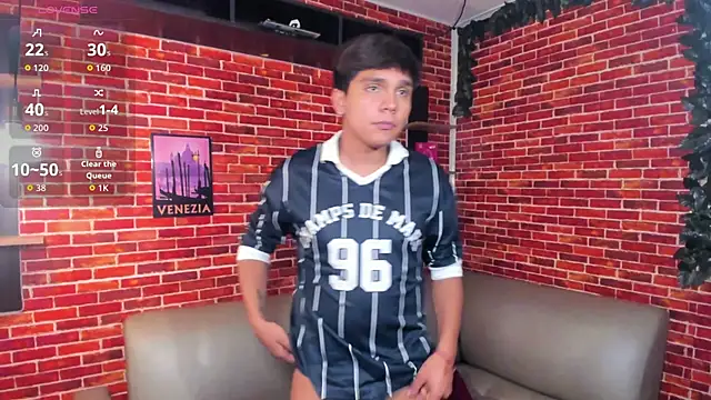 Pertunjukan Kamera Web Thiago_Kozak
