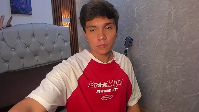 Thiago_Kozak Pertunjukan Webcam