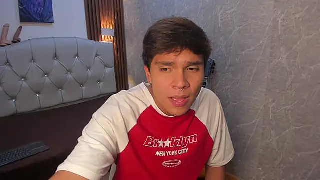 Thiago_Kozakのウェブカメラショー
